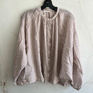 Doen Jane Blouse Medium Brand New Without Tag BNWOT Floral Ivory Button Front